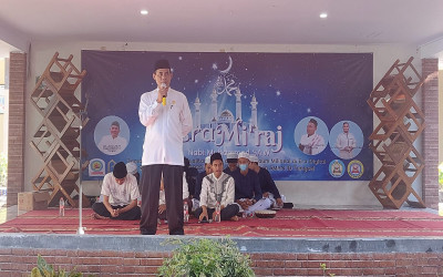 Isra Mi'raj Nabi Muhammad SAW di SMAN 10 Tangerang Selatan